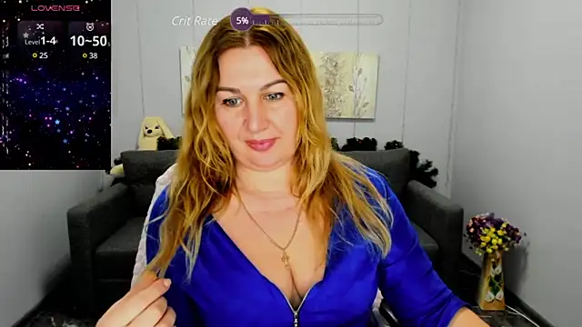 Snapshot of Lili_Crossi chatting on 21, 12, 2024 Lili Crossi online show from 21, 12, 2024