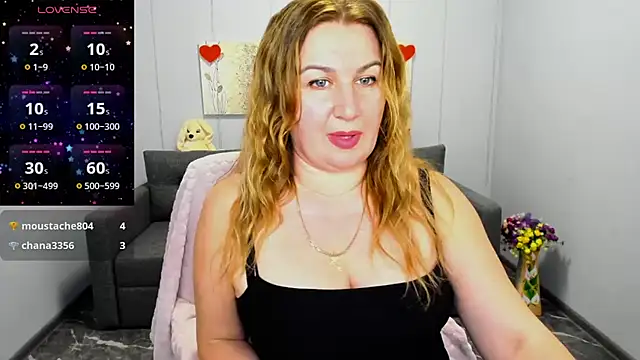 Snapshot of Lili_Crossi chatting on 17, 2, 2025 Lili Crossi online show from 17, 2, 2025