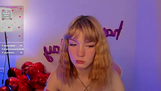 Snapshot of Linablueeyed chatting on 20, 2, 2025 Linablueeyed online show from 20, 2, 2025