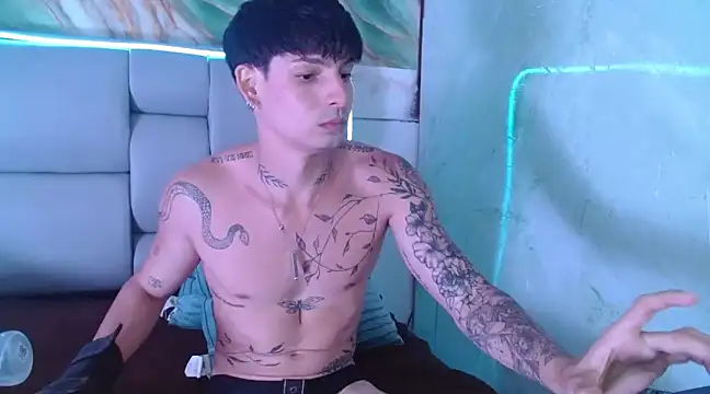 Apolo Hidalgo01 online show from 5, 3, 2025