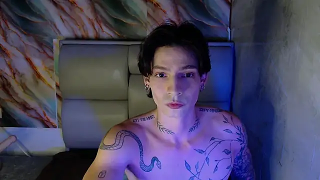 Apolo Hidalgo01 online show from 5, 10, 2025