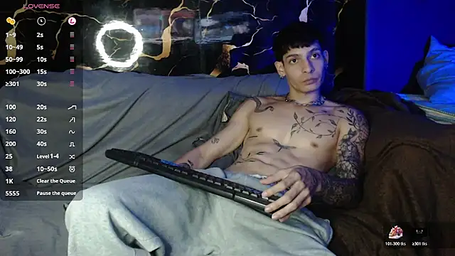 Snapshot of Apolo_Hidalgo01 chatting on 15, 4, 2026 Apolo Hidalgo01 online show from 15, 4, 2026