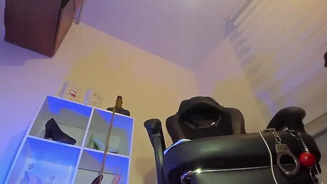 Snapshot of charlotte_joliedart chatting on 18, 9, 2025 charlotte joliedart online show from 18, 9, 2025