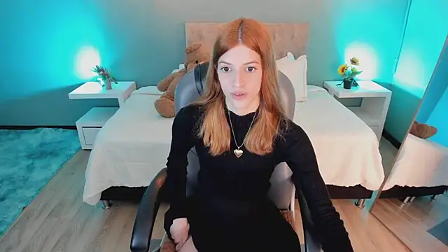 Nora Vennucci online show from 11, 11, 2025