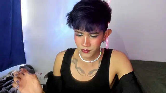 Snapshot of andrew_uwu_ chatting on 11, 10, 2025 andrew uwu online show from 11, 10, 2025