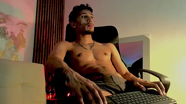 Snapshot of rafael_stone chatting on 1, 3, 2025 rafael stone online show from 1, 3, 2025