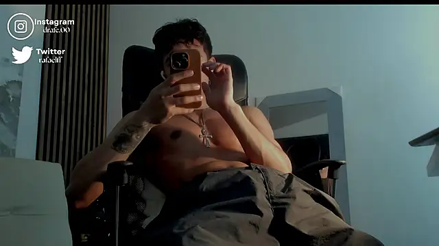 Snapshot of rafael_stone chatting on 25, 9, 2025 rafael stone online show from 25, 9, 2025