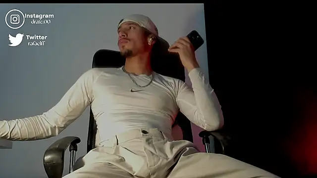 Snapshot of rafael_stone chatting on 30, 9, 2025 rafael stone online show from 30, 9, 2025