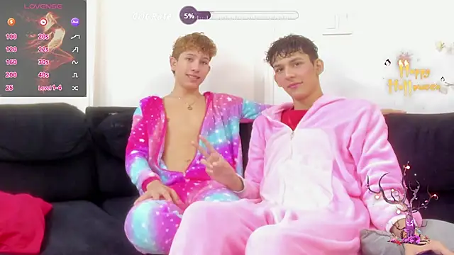 Snapshot of StrawwBoys chatting on 29, 11, 2025 StrawwBoys online show from 29, 11, 2025