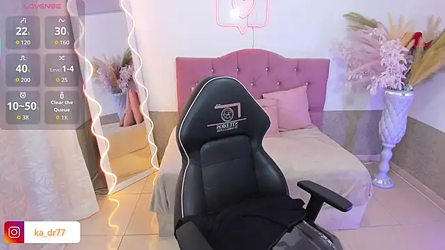 kendra tay online show from 27, 3, 2026