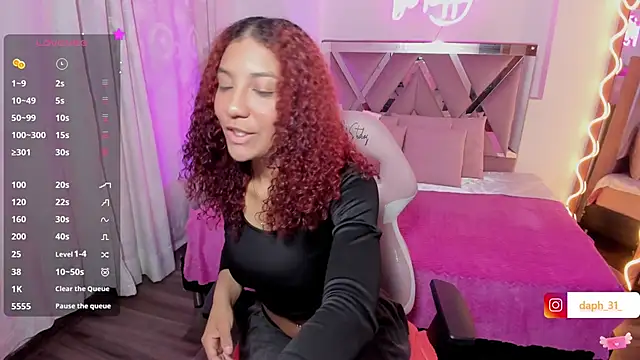 Daphnne tay online show from 7, 3, 2025