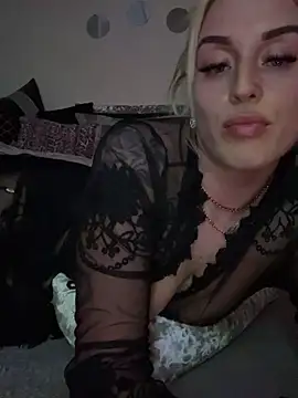 Snapshot of Barbie_26 chatting on 1, 1, 2025 Barbie 26 online show from 1, 1, 2025