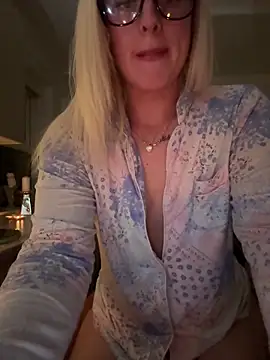 Snapshot of Barbie_26 chatting on 16, 3, 2025 Barbie 26 online show from 16, 3, 2025