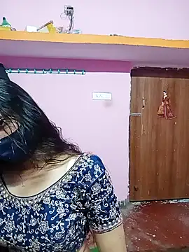 Snapshot of Cute-Simmi chatting on 25, 12, 2024 Cute-Simmi online show from 25, 12, 2024