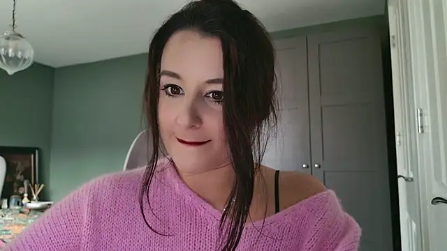 flatwhite0 online show from 9, 12, 2024