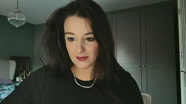 flatwhite0 online show from 20, 12, 2024