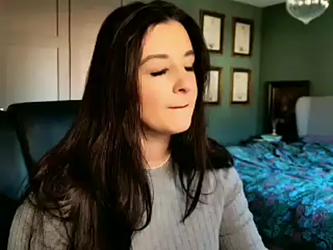 flatwhite0 online show from 6, 3, 2025