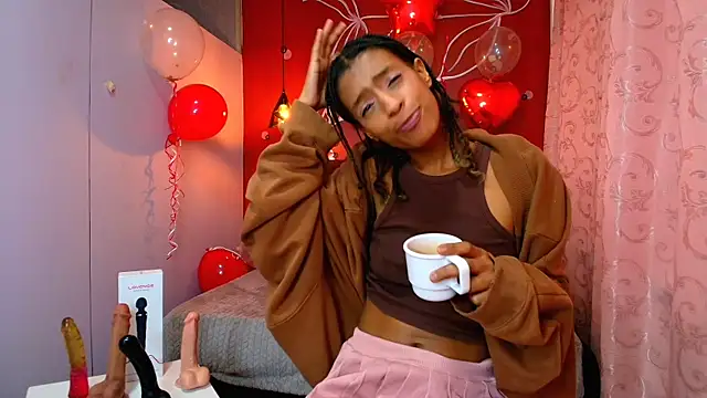 Zia Green online show from 15, 2, 2025