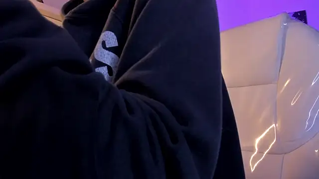 Amy Kiitty  online show from 8, 1, 2026