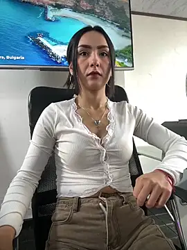 Amy Kiitty  online show from 15, 5, 2026