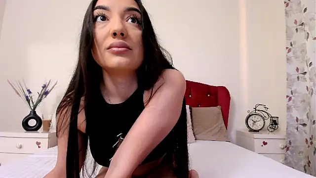 RoxyBestAsss online show from 19, 5, 2026