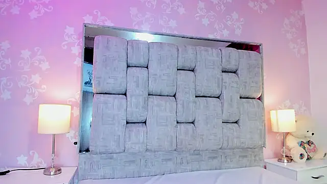 KarinaSimonz online show from 6, 3, 2026