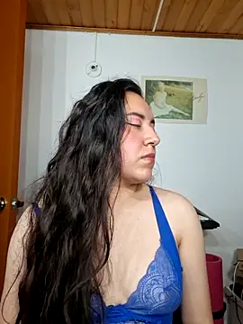 Emi chik online show from 19, 6, 2026