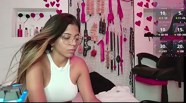 Megaan Greey online show from 6, 3, 2025