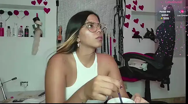 Megaan Greey online show from 11, 3, 2025