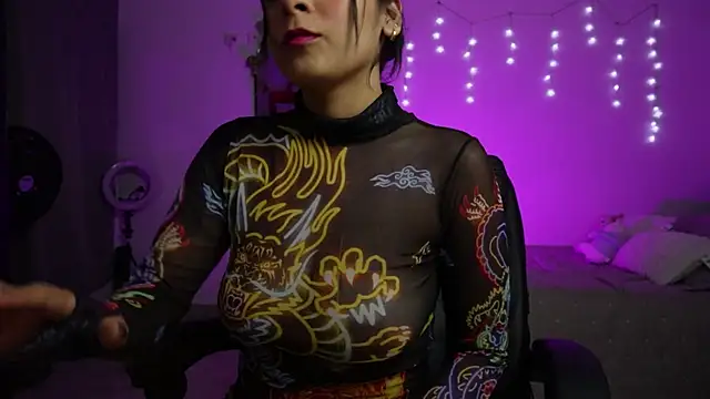 Snapshot of tammylee_ chatting on 28, 9, 2025 tammylee online show from 28, 9, 2025