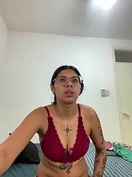 Snapshot of Argentiiniita chatting on 2, 2, 2025 Argentiiniita online show from 2, 2, 2025