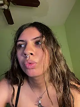 Snapshot of Argentiiniita chatting on 14, 4, 2026 Argentiiniita online show from 14, 4, 2026