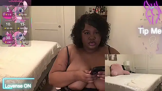 explosivekitty69 online show from 12, 9, 2025