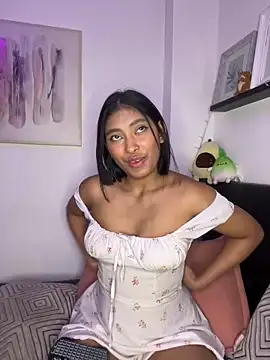 Isabella fasilier online show from 12, 2, 2025