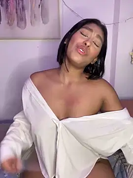 Isabella fasilier online show from 26, 2, 2025