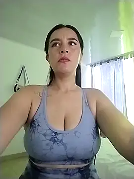 hailey85 online show from 25, 4, 2026