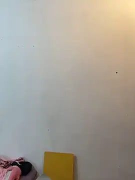 crystalmmour online show from 27, 1, 2025