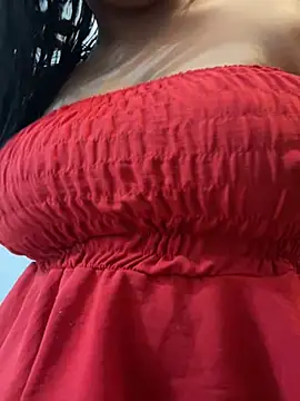 crystalmmour online show from 25, 2, 2025