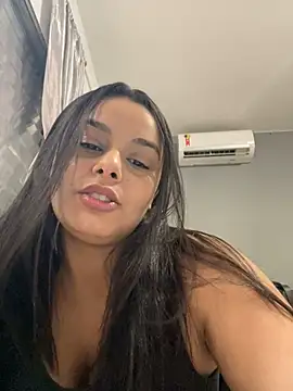 crystalmmour online show from 28, 2, 2025