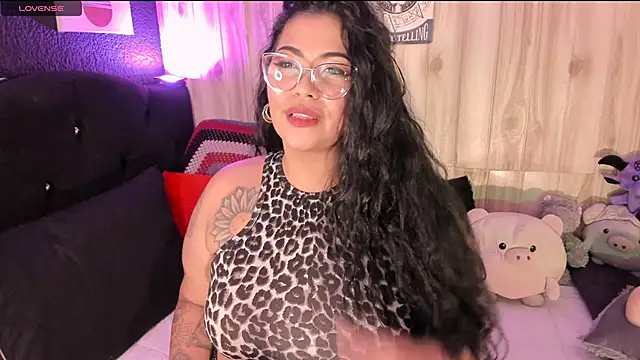 yoishat77 online show from 5, 12, 2024