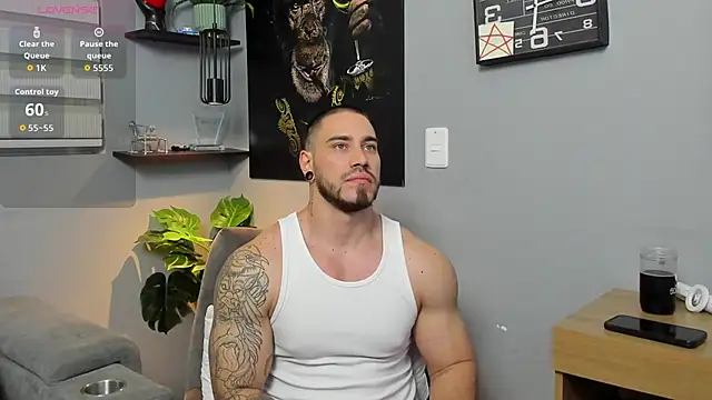 Snapshot of Giorgio-Leone chatting on 19, 11, 2025 Giorgio-Leone online show from 19, 11, 2025