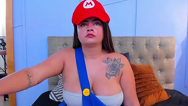 Snapshot of nathalie_rossel chatting on 28, 10, 2025 nathalie rossel online show from 28, 10, 2025