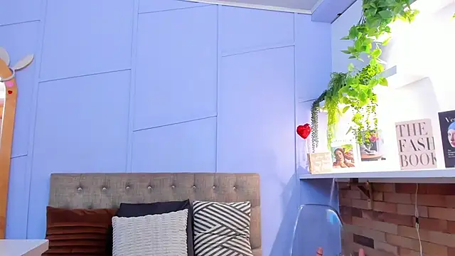 Snapshot of nathalie_rossel chatting on 29, 10, 2025 nathalie rossel online show from 29, 10, 2025