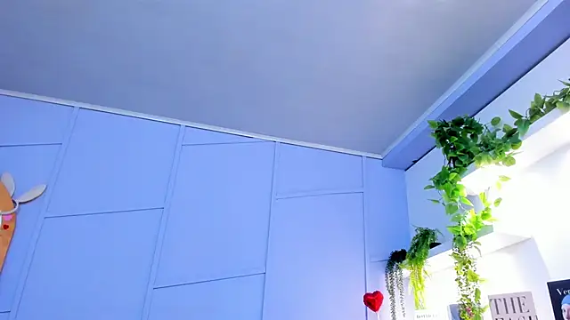 Snapshot of nathalie_rossel chatting on 12, 11, 2025 nathalie rossel online show from 12, 11, 2025