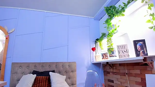 Snapshot of nathalie_rossel chatting on 22, 11, 2025 nathalie rossel online show from 22, 11, 2025