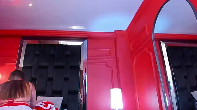 Snapshot of nathalie_rossel chatting on 24, 11, 2025 nathalie rossel online show from 24, 11, 2025