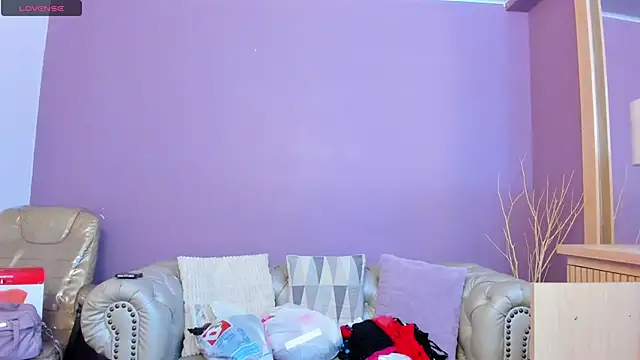 Snapshot of nathalie_rossel chatting on 3, 12, 2025 nathalie rossel online show from 3, 12, 2025