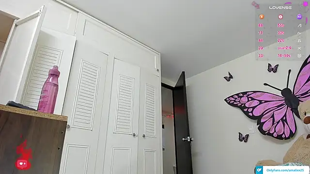 Snapshot of sweet_amalia4 chatting on 29, 11, 2025 sweet amalia4 online show from 29, 11, 2025