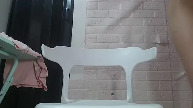 Snapshot of Full_Fist chatting on 23, 2, 2025 Full Fist online show from 23, 2, 2025