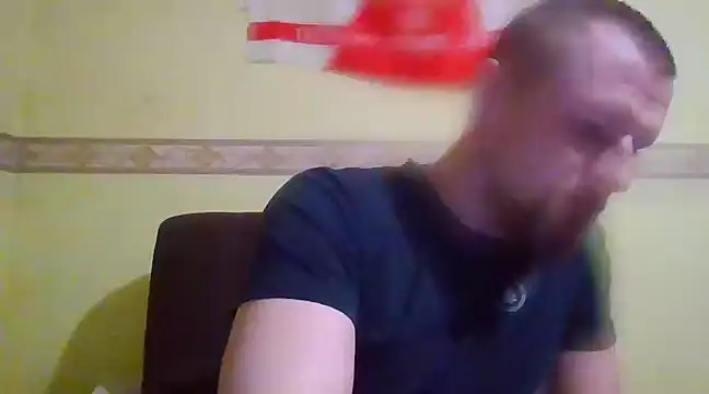 Snapshot of Regularfucker28 chatting on 4, 2, 2025 Regularfucker28 online show from 4, 2, 2025